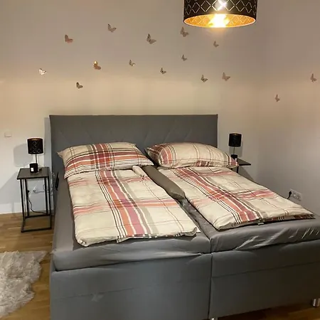 Apartment Freiblick 1 Bad Glbg Mit Garten Top1 *